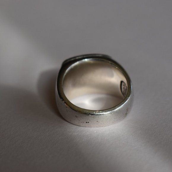 David Yurman Streamline® Signet Ring - Picture 6 of 8